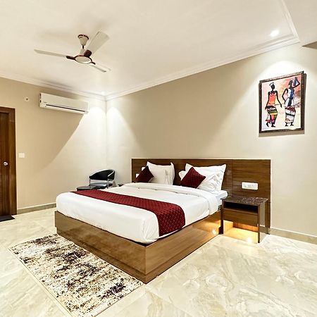 רישיקש Highlands Hotel מראה חיצוני תמונה