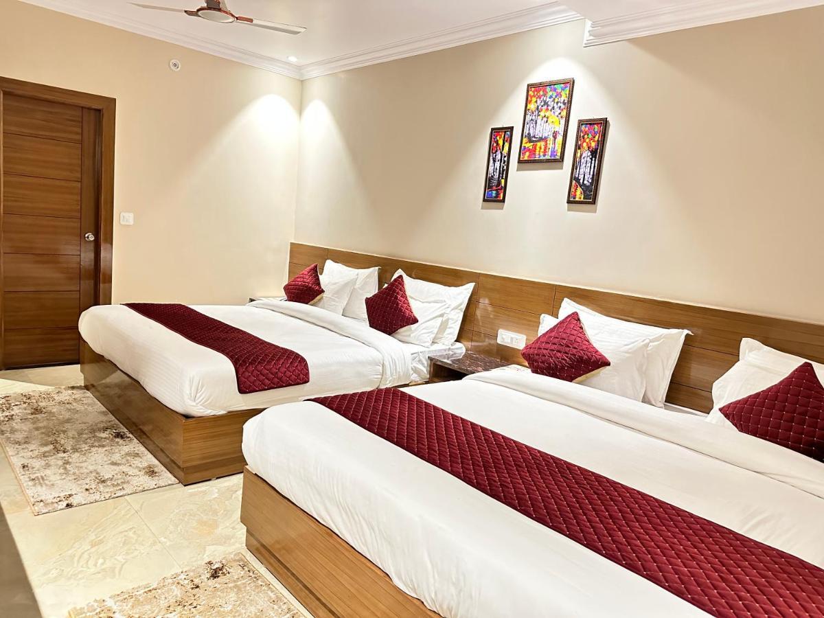 רישיקש Highlands Hotel מראה חיצוני תמונה