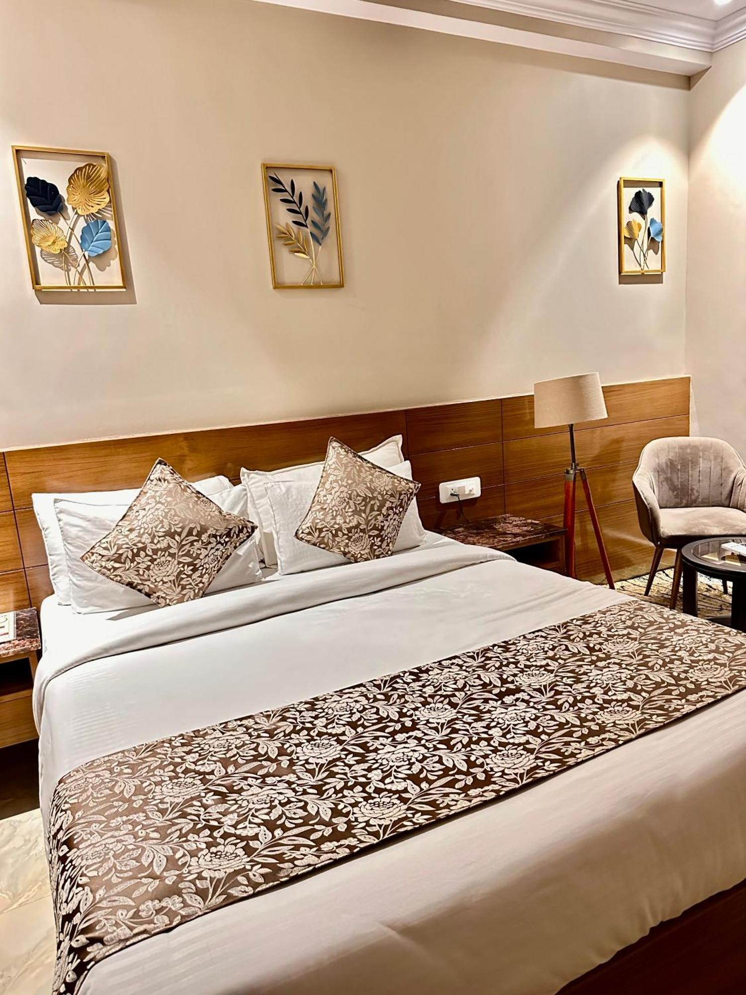 רישיקש Highlands Hotel מראה חיצוני תמונה